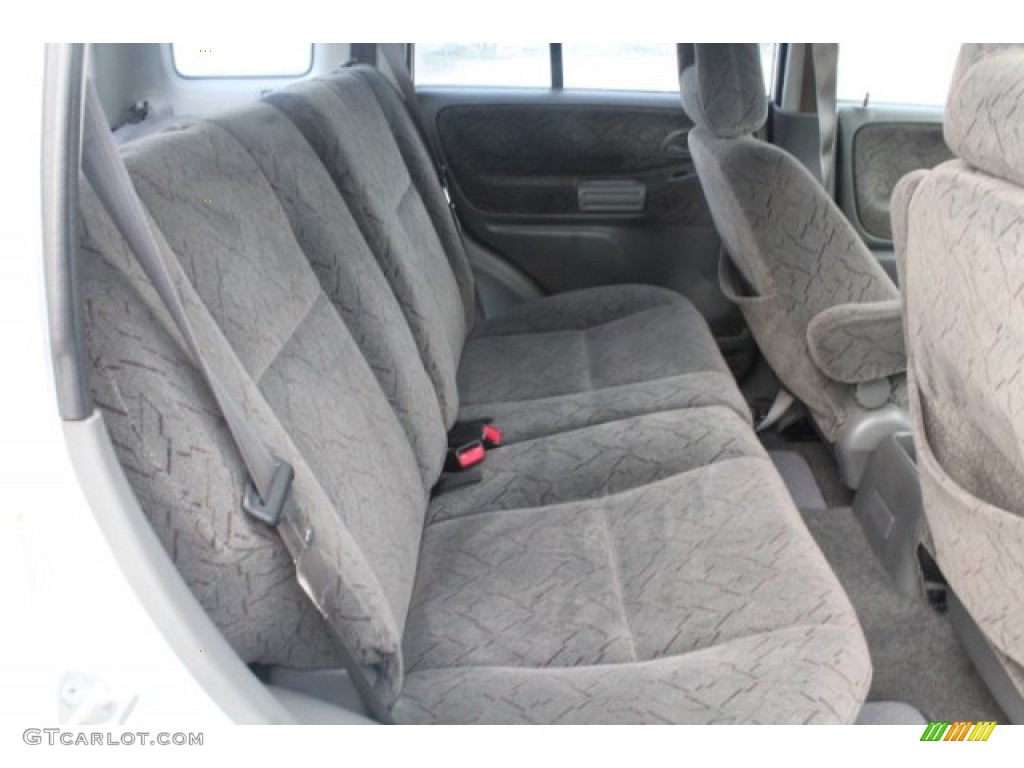 2002 Tracker LT 4WD Hard Top - White / Medium Gray photo #21