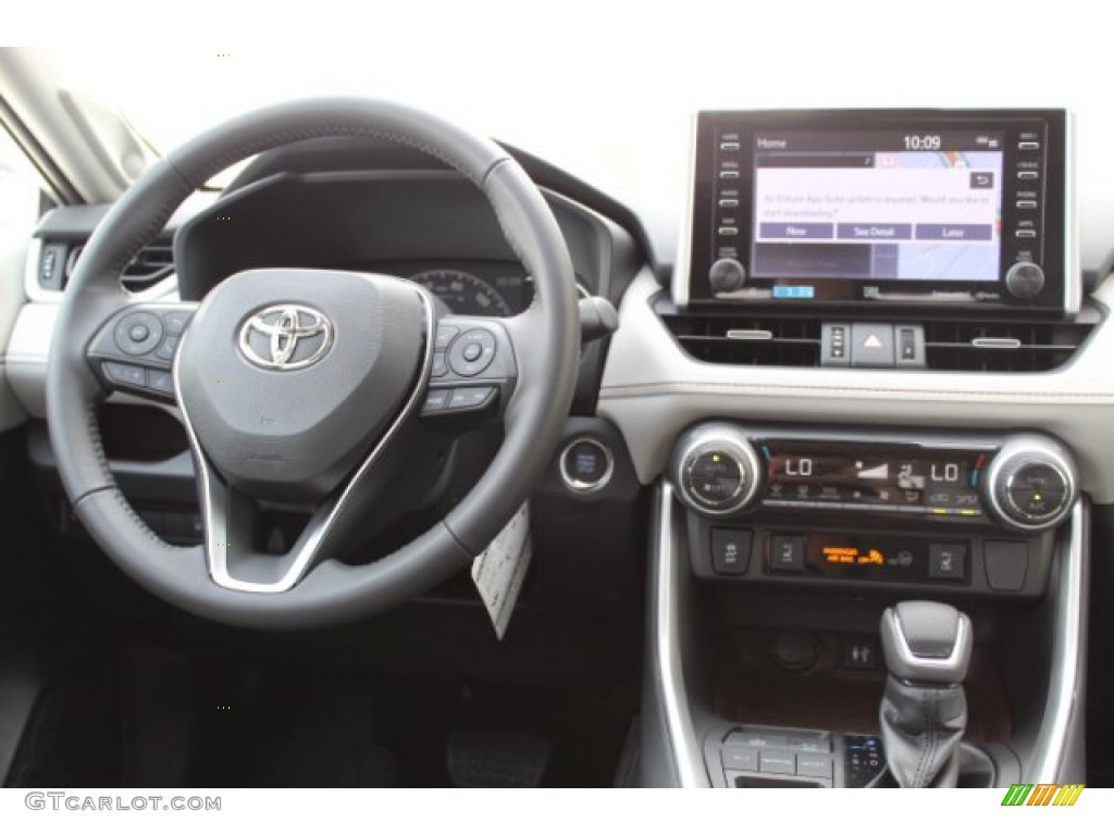 2019 RAV4 Limited - Silver Sky Metallic / Light Gray photo #20