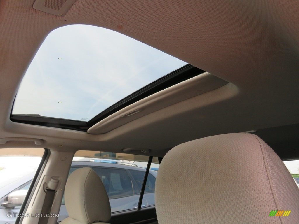 2010 Santa Fe GLS - Pearl White / Gray photo #2