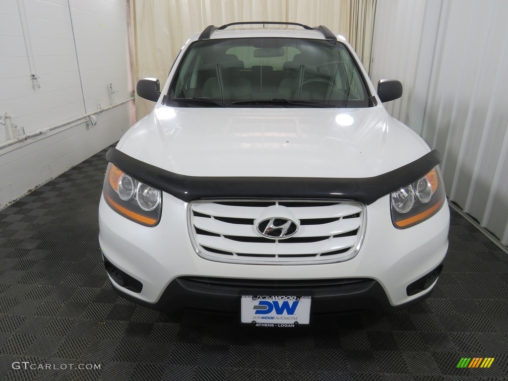 2010 Santa Fe GLS - Pearl White / Gray photo #8