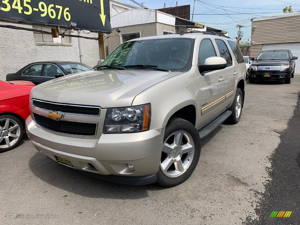 2013 Tahoe LT 4x4 - Champagne Silver Metallic / Light Cashmere/Dark Cashmere photo #1