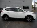 Super White - RAV4 XLE Photo No. 2