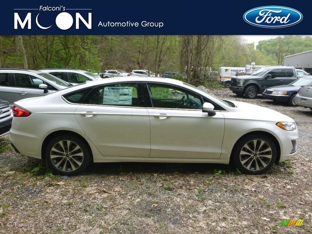 White Platinum Ford Fusion