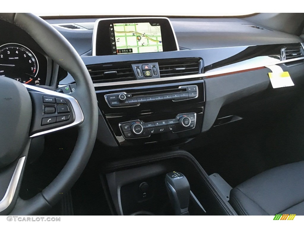 2019 BMW X1 sDrive28i Dashboard Photos