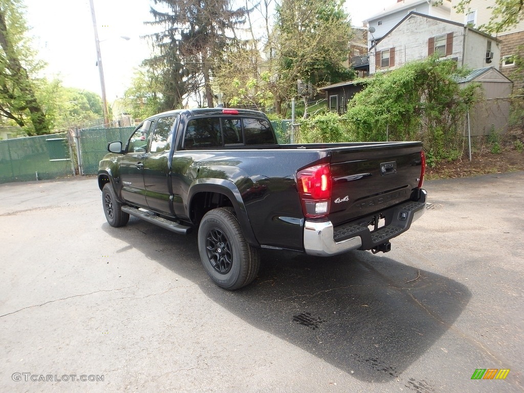 2019 Tacoma SR5 Access Cab 4x4 - Midnight Black Metallic / Cement Gray photo #3