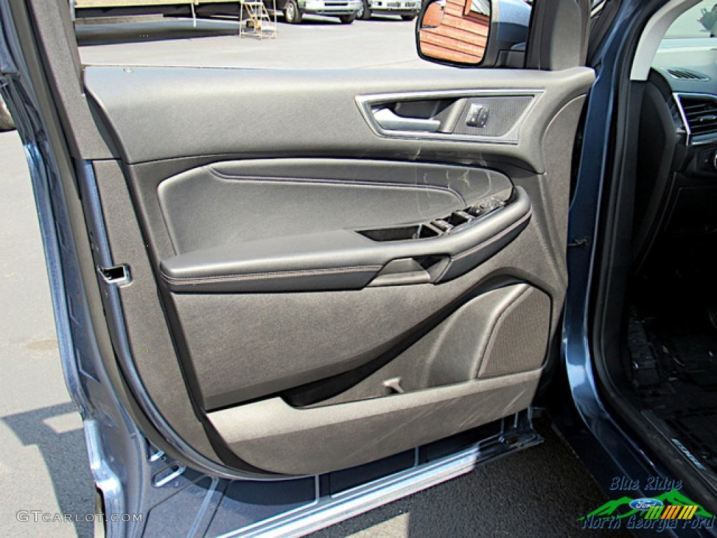 2018 Edge Titanium AWD - Blue / Ebony photo #28