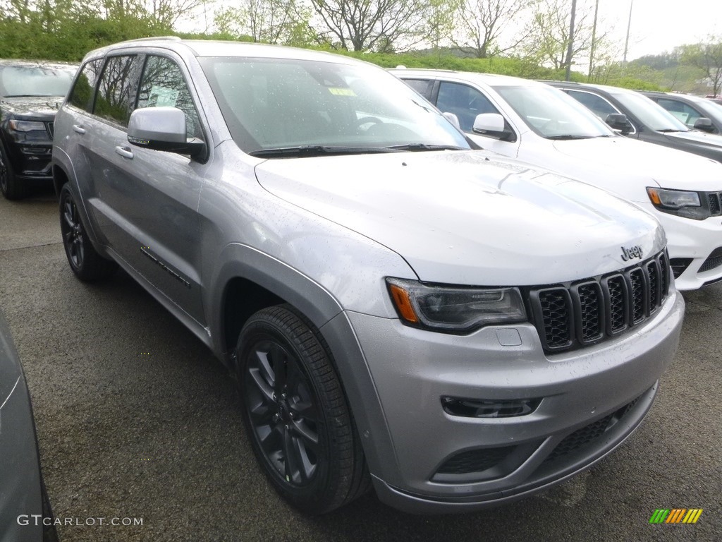 2019 Jeep Grand Cherokee Overland 4x4 Exterior Photos