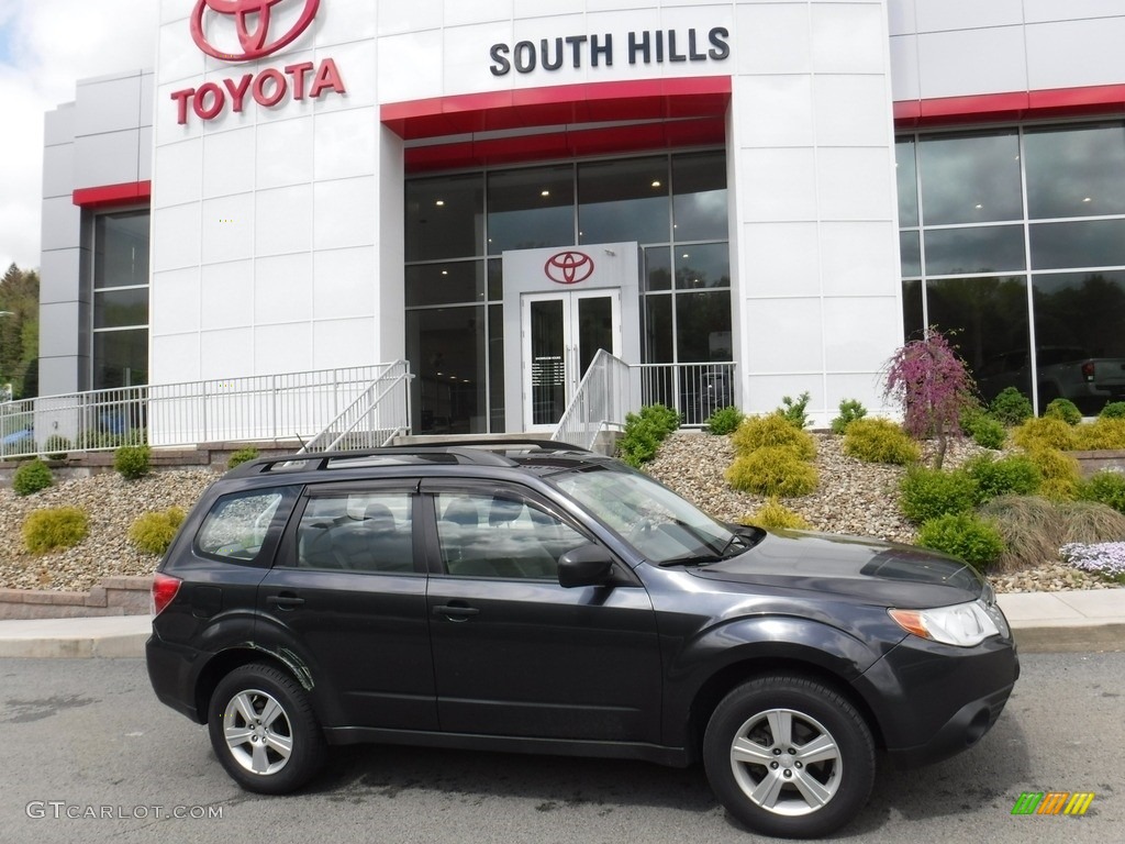 2011 Forester 2.5 X - Steel Silver Metallic / Platinum photo #2