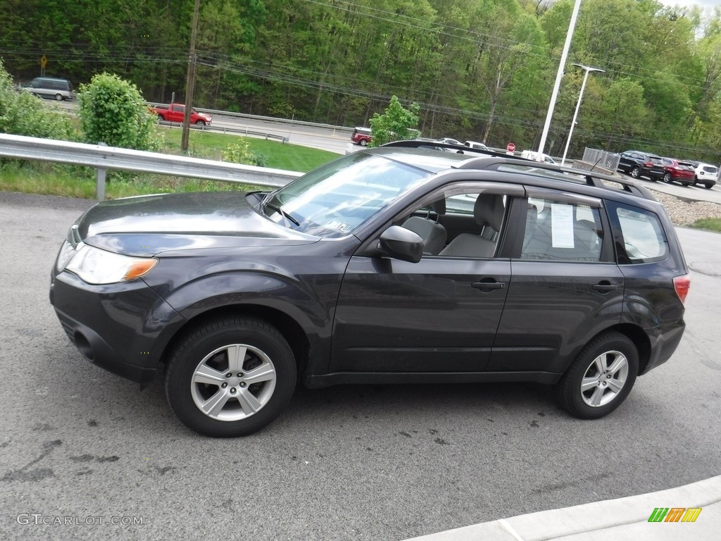 2011 Forester 2.5 X - Steel Silver Metallic / Platinum photo #6