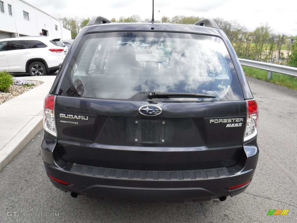 2011 Forester 2.5 X - Steel Silver Metallic / Platinum photo #9