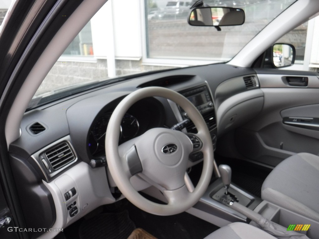 2011 Forester 2.5 X - Steel Silver Metallic / Platinum photo #13