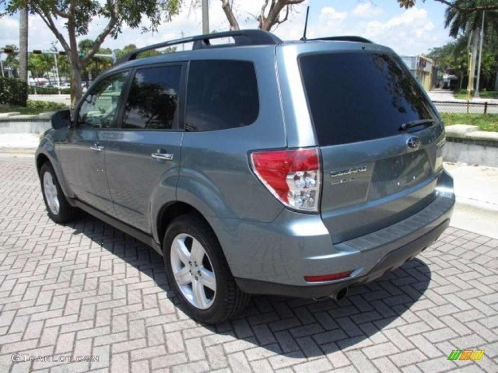 2010 Forester 2.5 X Limited - Sage Green Metallic / Platinum photo #3