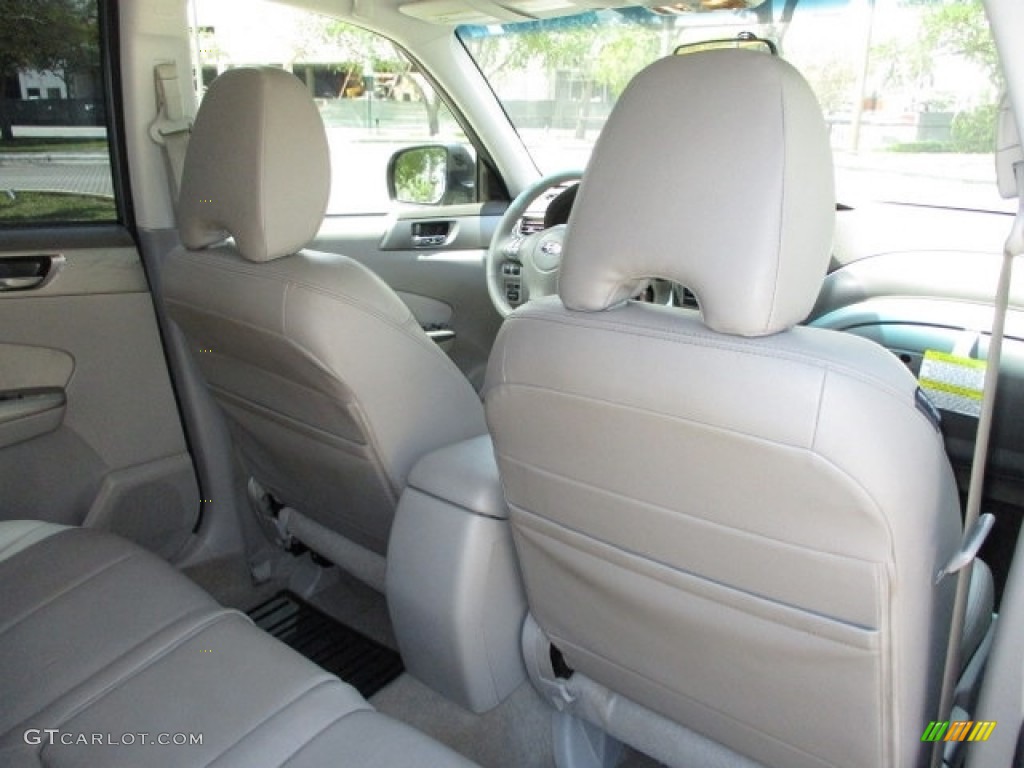 2010 Forester 2.5 X Limited - Sage Green Metallic / Platinum photo #12