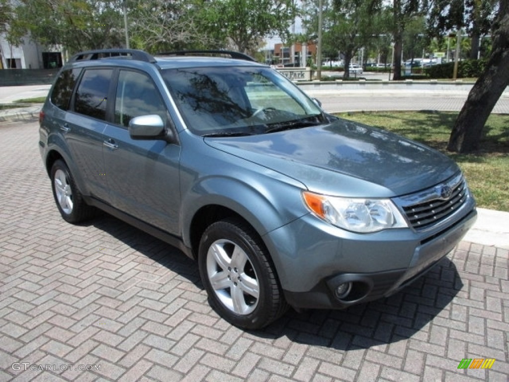 2010 Forester 2.5 X Limited - Sage Green Metallic / Platinum photo #15