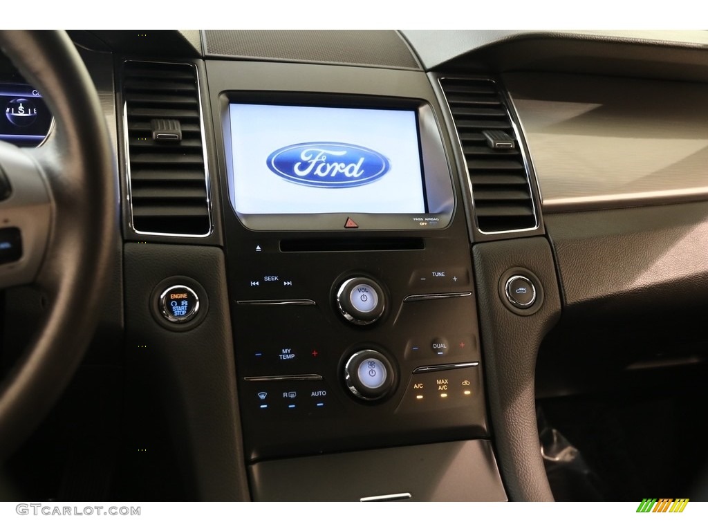 2015 Taurus SEL - Ingot Silver Metallic / Charcoal Black photo #10
