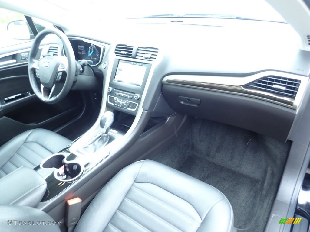 2016 Fusion SE AWD - Shadow Black / Charcoal Black photo #12