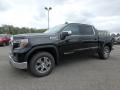 Front 3/4 View of 2019 Sierra 1500 SLE Crew Cab 4WD
