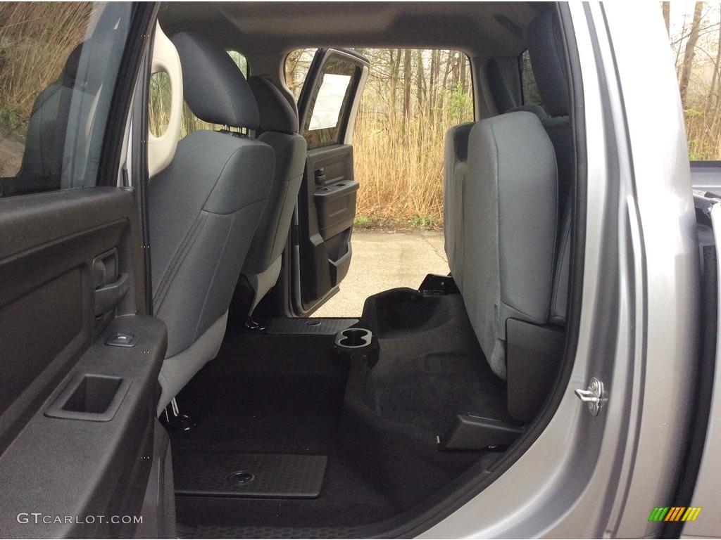 2019 1500 Classic Tradesman Crew Cab 4x4 - Billett Silver Metallic / Black/Diesel Gray photo #16
