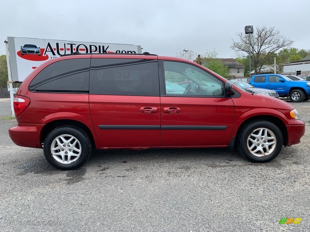 2007 Caravan SXT - Inferno Red Crystal Pearl / Dark Khaki/Light Graystone photo #2