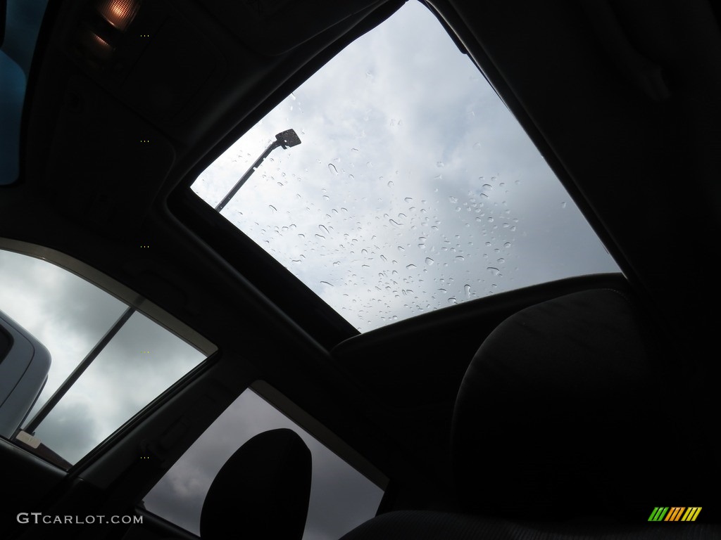 2010 Forester 2.5 X Premium - Obsidian Black Pearl / Platinum photo #2