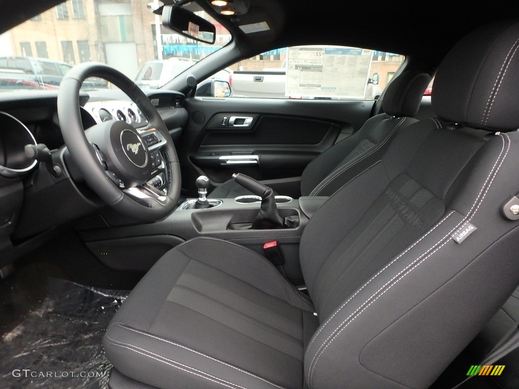 Ebony Interior 2019 Ford Mustang EcoBoost Fastback Photo #133199166