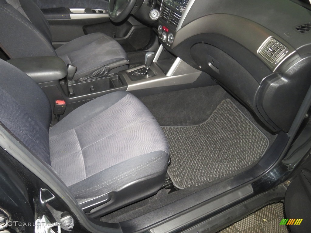 2010 Forester 2.5 X Premium - Obsidian Black Pearl / Platinum photo #29