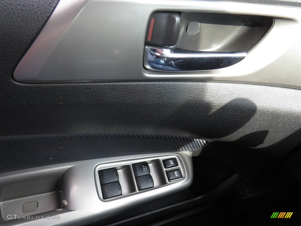 2010 Forester 2.5 X Premium - Obsidian Black Pearl / Platinum photo #33