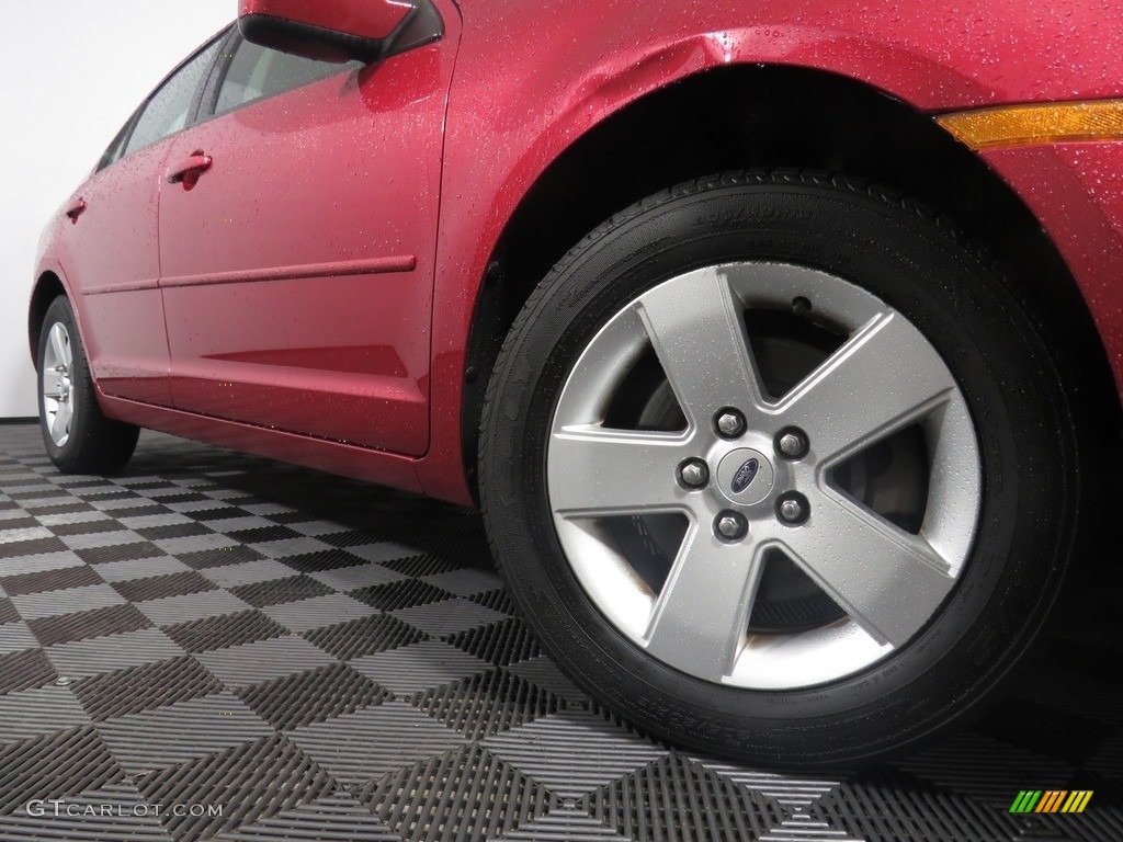 2008 Fusion SE V6 - Redfire Metallic / Medium Light Stone photo #3