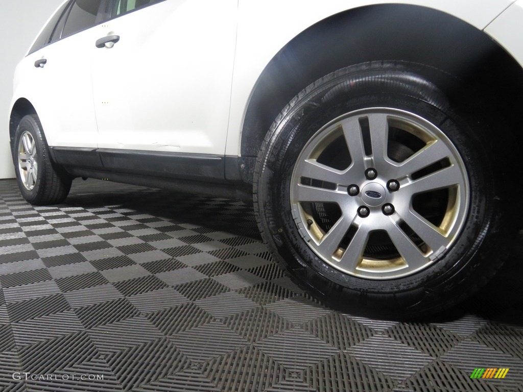 2010 Edge SE - White Suede / Medium Light Stone photo #3