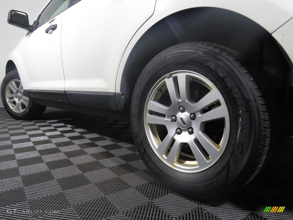 2010 Edge SE - White Suede / Medium Light Stone photo #10