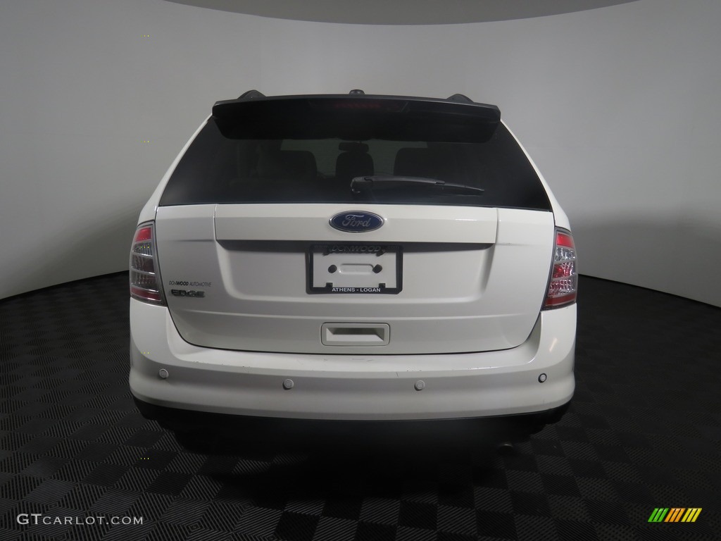 2010 Edge SE - White Suede / Medium Light Stone photo #11
