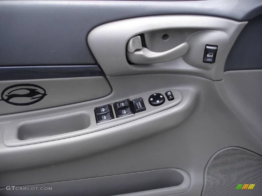 2003 Impala LS - White / Neutral Beige photo #6