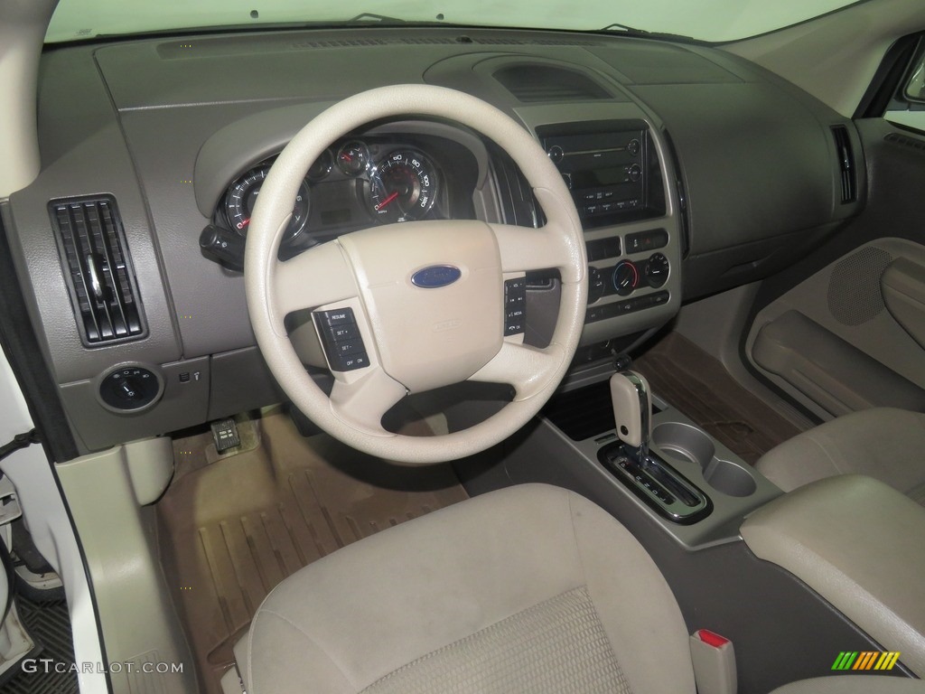 2010 Edge SE - White Suede / Medium Light Stone photo #19