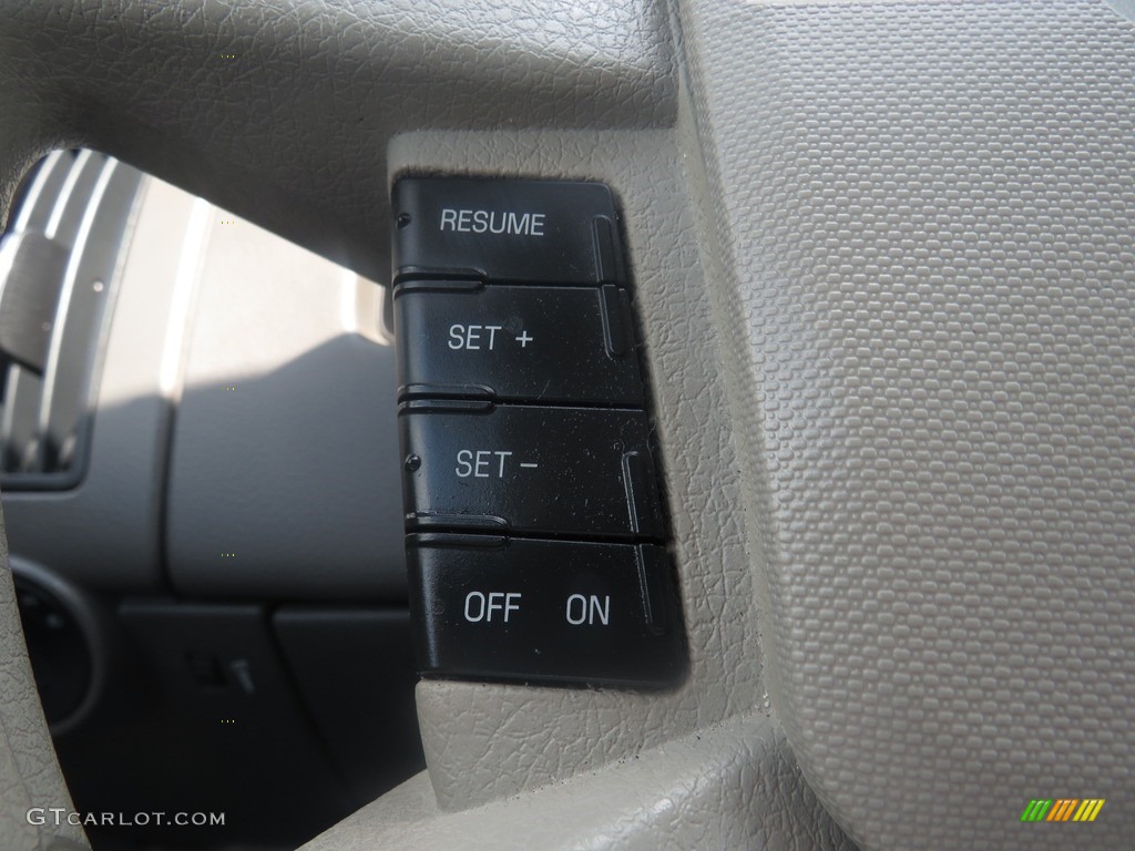 2010 Edge SE - White Suede / Medium Light Stone photo #35