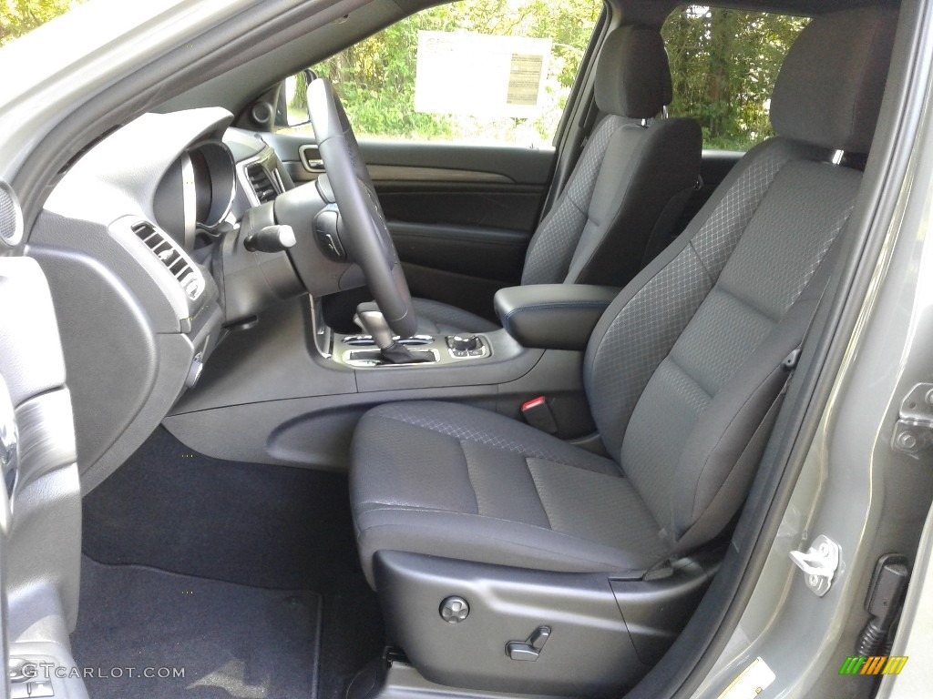 2019 Grand Cherokee Upland 4x4 - Sting-Gray / Black photo #10