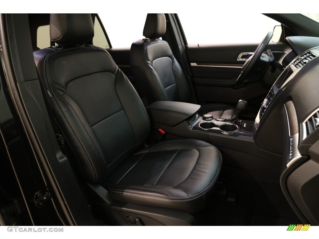 2019 Explorer Limited 4WD - Agate Black / Medium Black photo #17