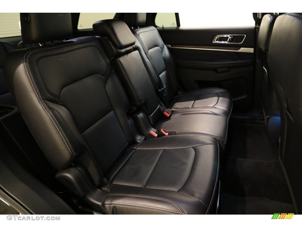 2019 Explorer Limited 4WD - Agate Black / Medium Black photo #18
