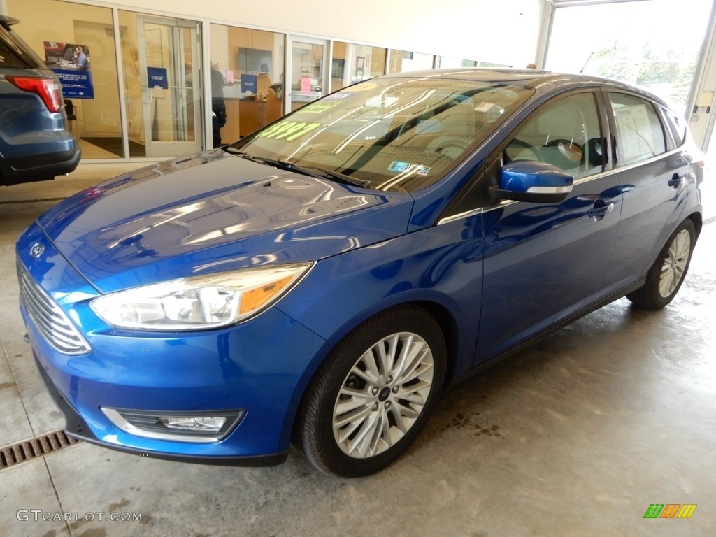 2018 Focus Titanium Hatch - Lightning Blue / Medium Soft Ceramic photo #10