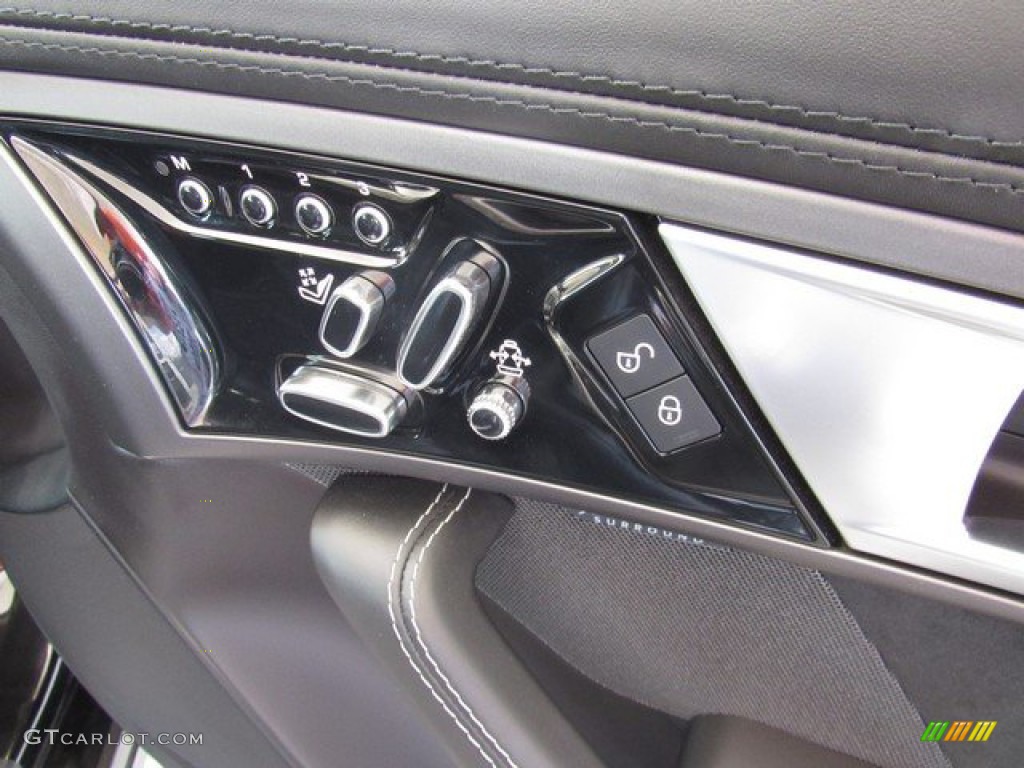 2016 F-TYPE Coupe - Ultimate Black Metallic / Jet photo #17