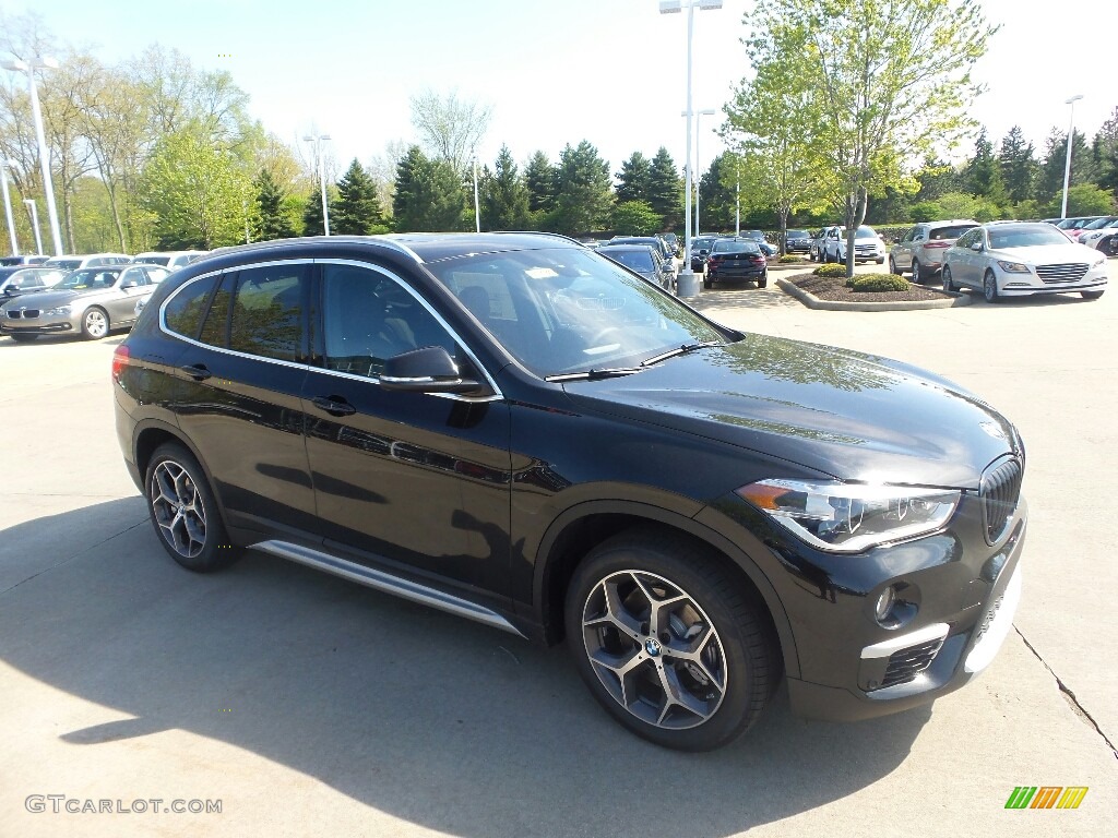 2019 X1 xDrive28i - Jet Black / Black photo #1
