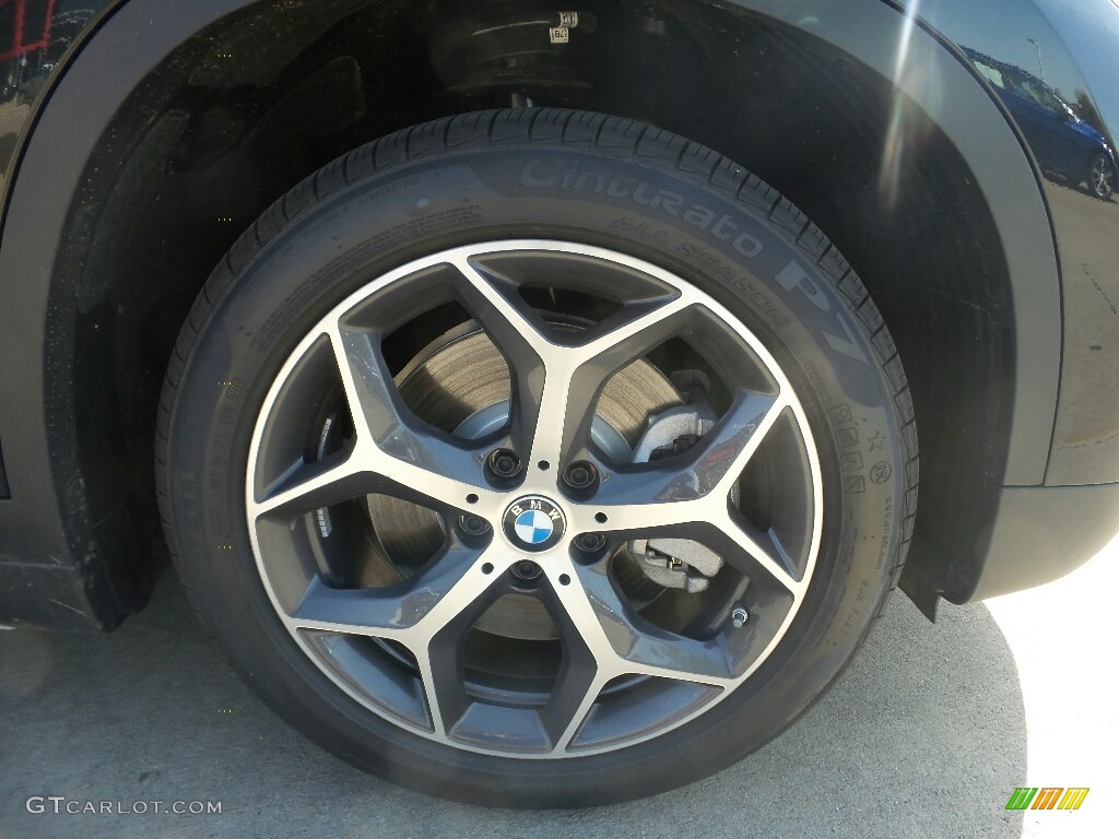 2019 X1 xDrive28i - Jet Black / Black photo #2