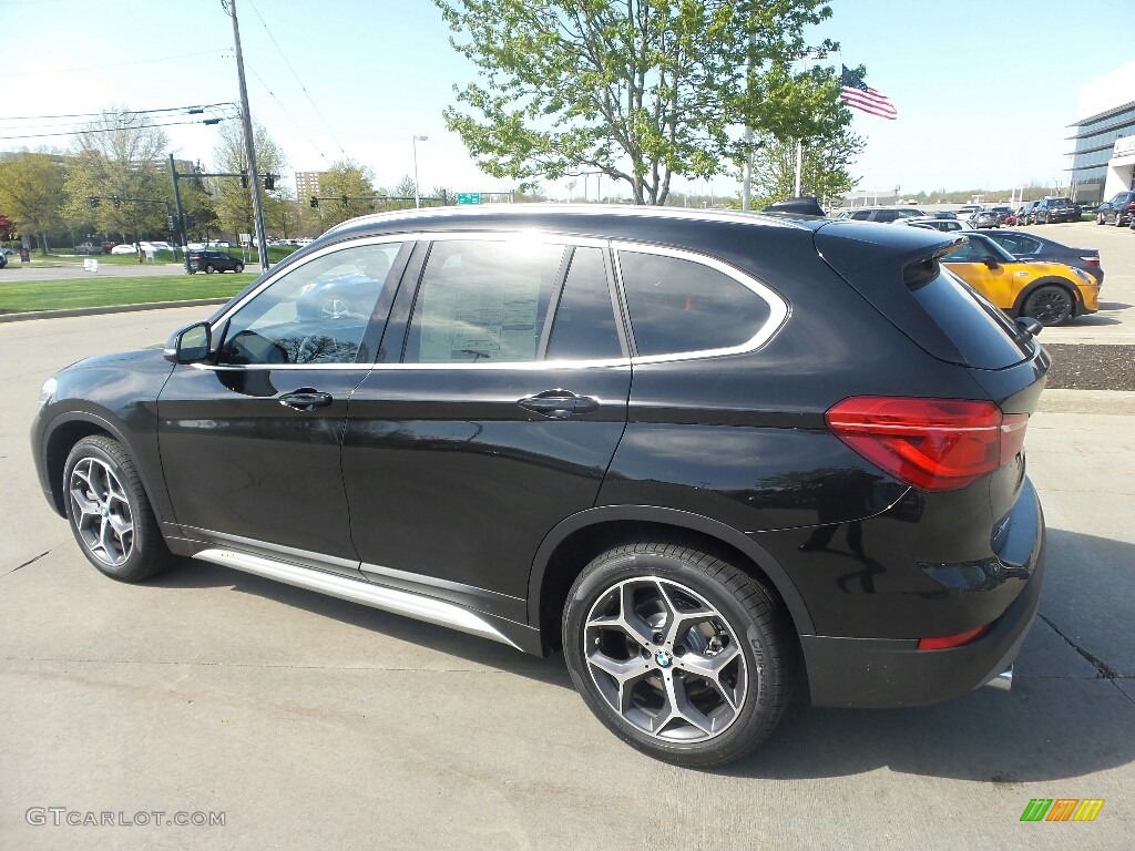 2019 X1 xDrive28i - Jet Black / Black photo #5
