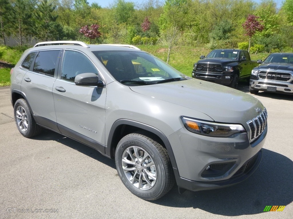 Sting-Gray 2019 Jeep Cherokee Latitude Plus 4x4 Exterior Photo #133230420