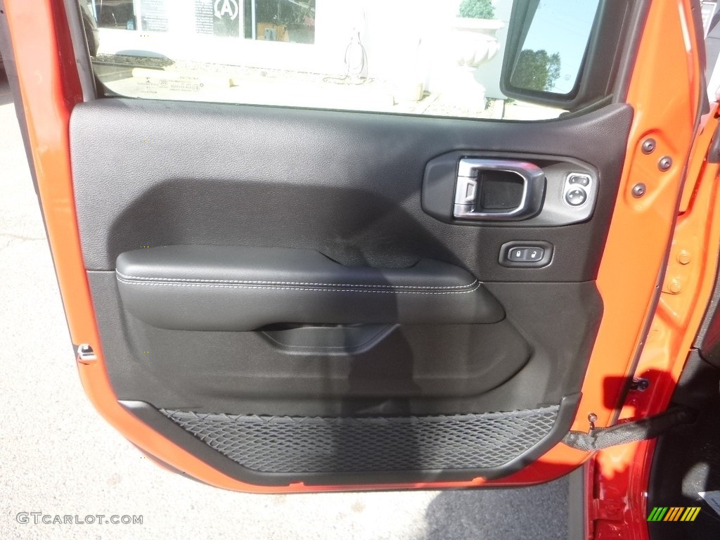 2020 Jeep Gladiator Rubicon 4x4 Black/Dark Saddle Door Panel Photo #133232319