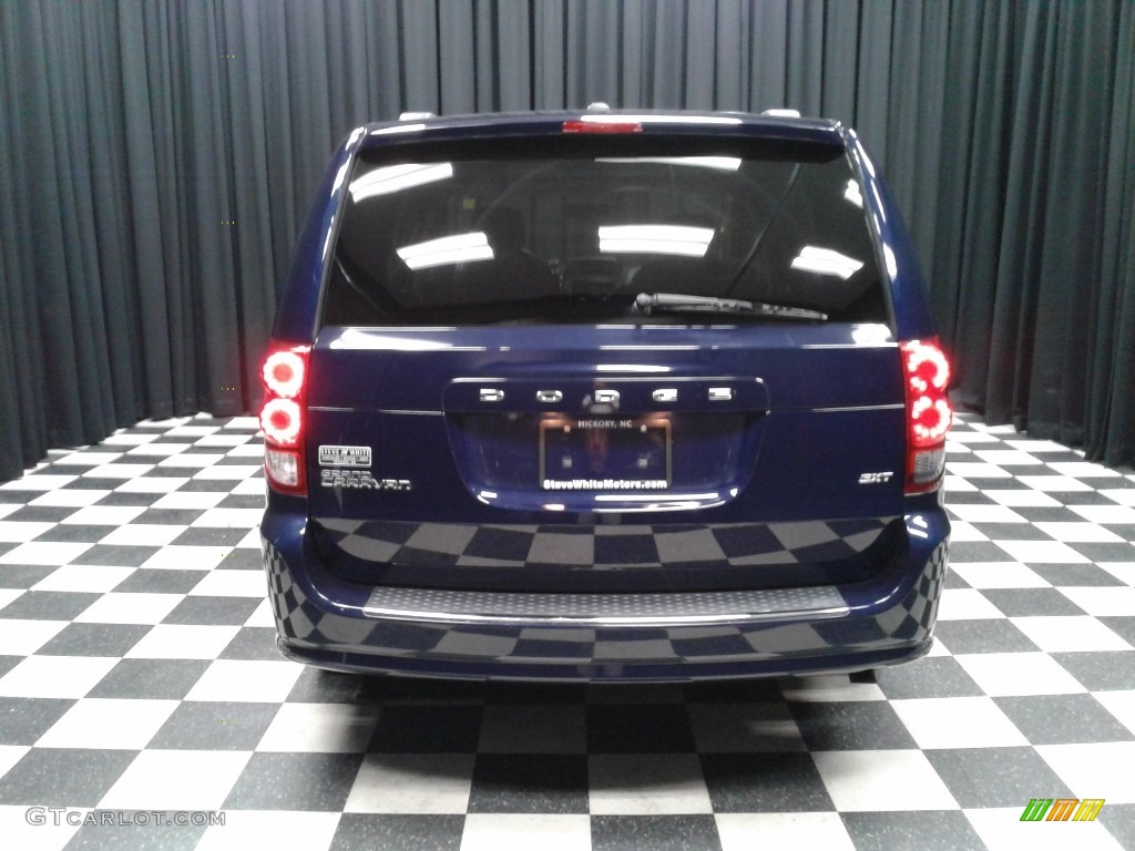 2014 Grand Caravan SXT - True Blue Pearl / Black/Sandstorm photo #7