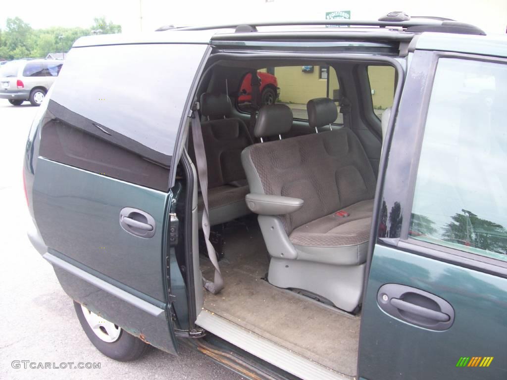 2000 Grand Caravan  - Shale Green Metallic / Mist Gray photo #15