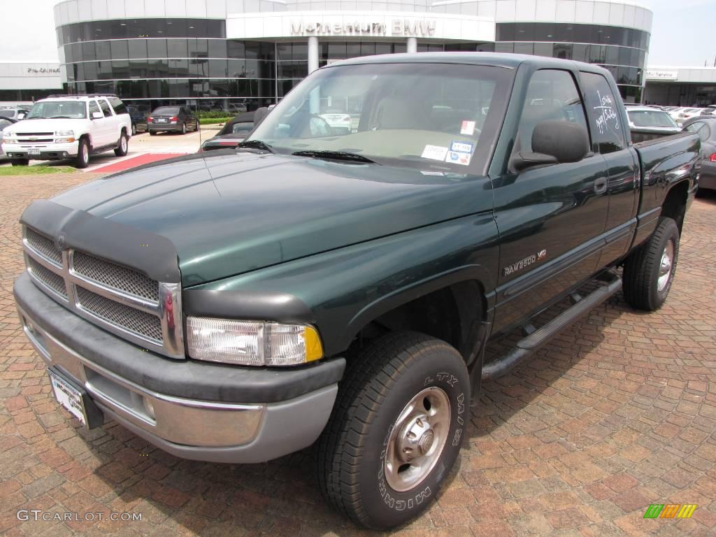 2001 Ram 2500 SLT Quad Cab 4x4 - Forest Green Pearl / Camel/Tan photo #1