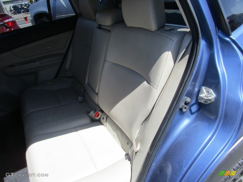 2014 XV Crosstrek 2.0i Limited - Quartz Blue Pearl / Ivory photo #9
