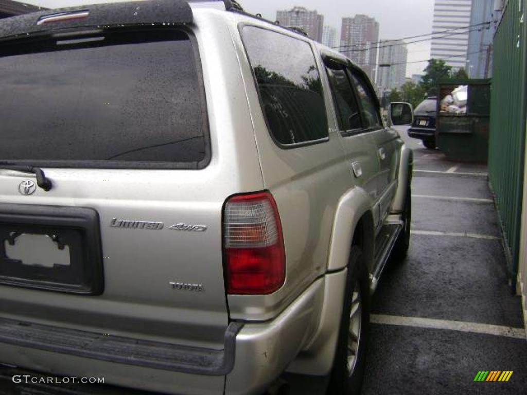 1999 4Runner Limited 4x4 - Millennium Silver Metallic / Oak photo #17