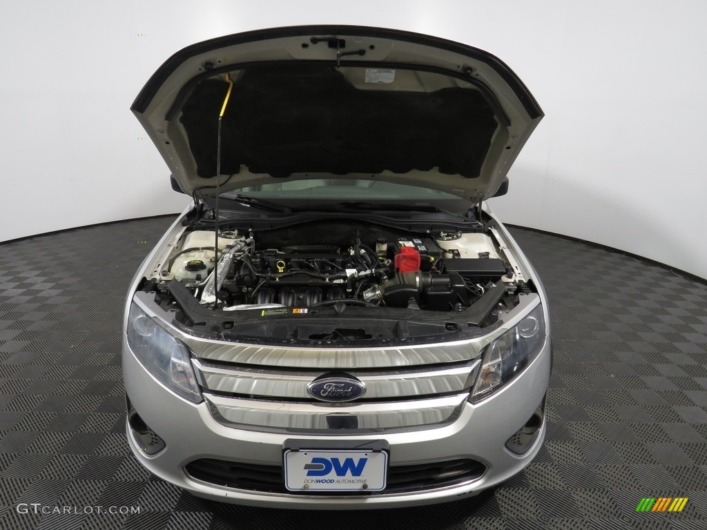 2010 Fusion S - Brilliant Silver Metallic / Medium Light Stone photo #5